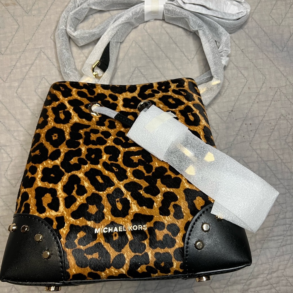Michael Kors cross body purse new with tags